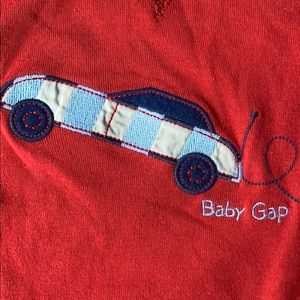 🌺 NWT  GAP onesies Sz6-12